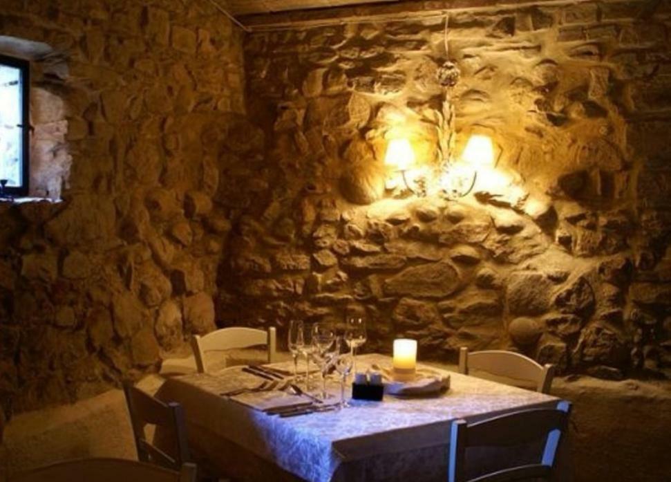 Castello di Albereto Hotel Trarivi Esterno foto