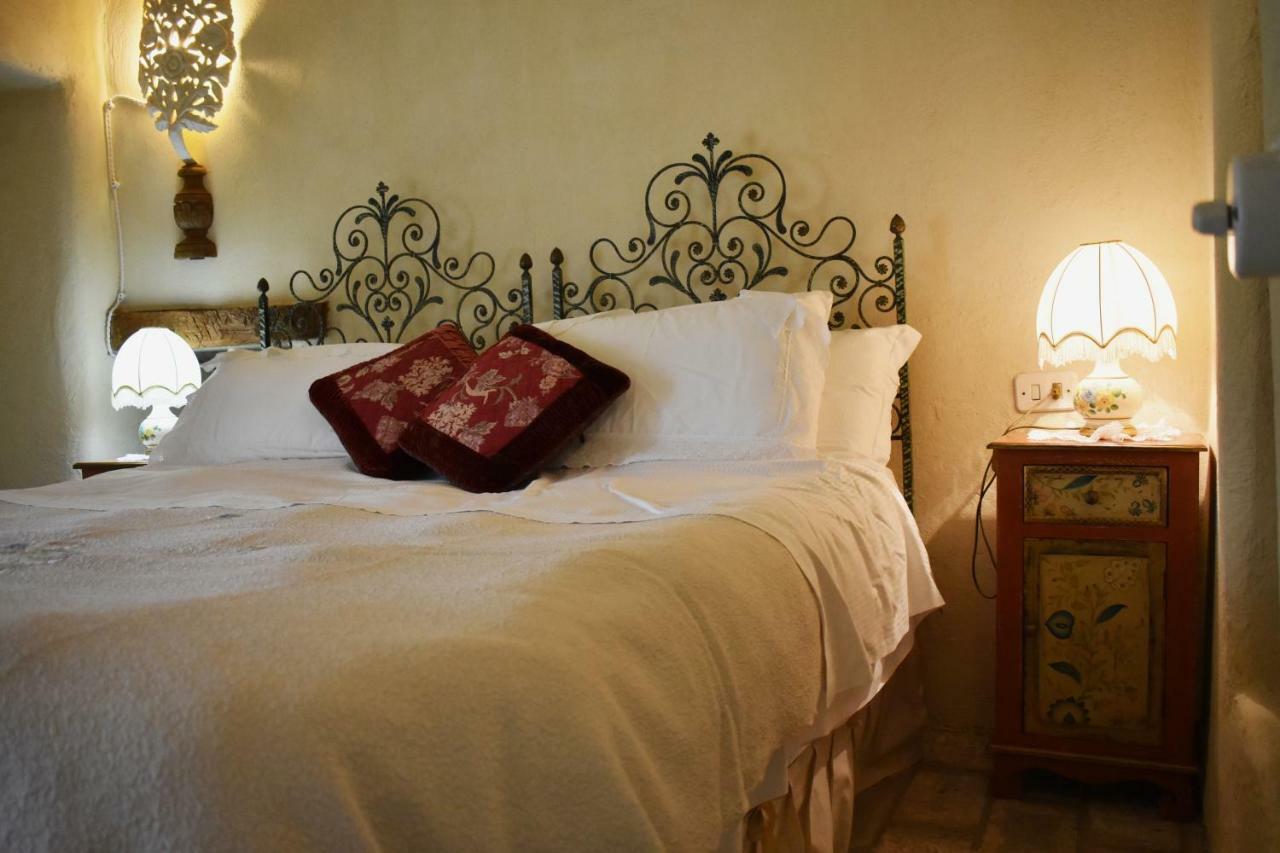 Castello di Albereto Hotel Trarivi Esterno foto