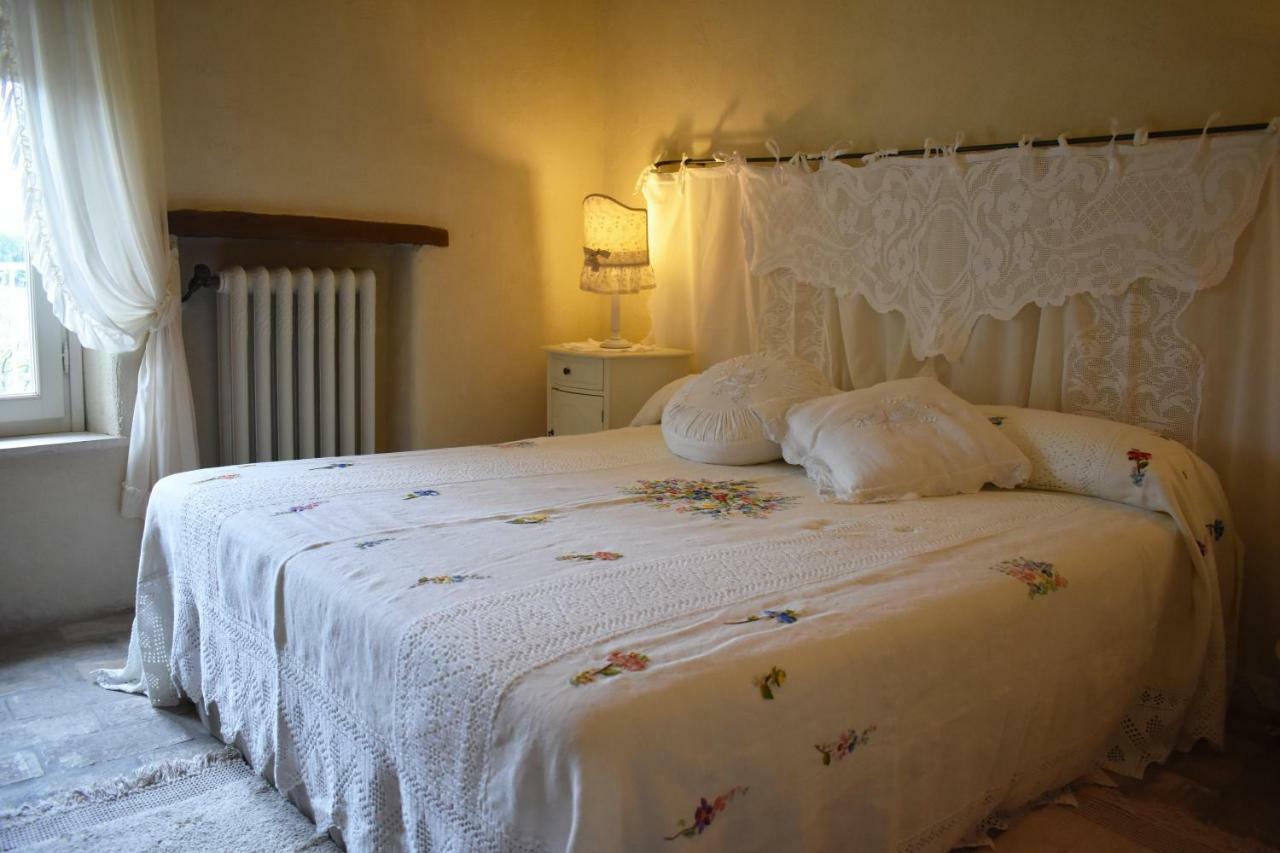 Castello di Albereto Hotel Trarivi Esterno foto